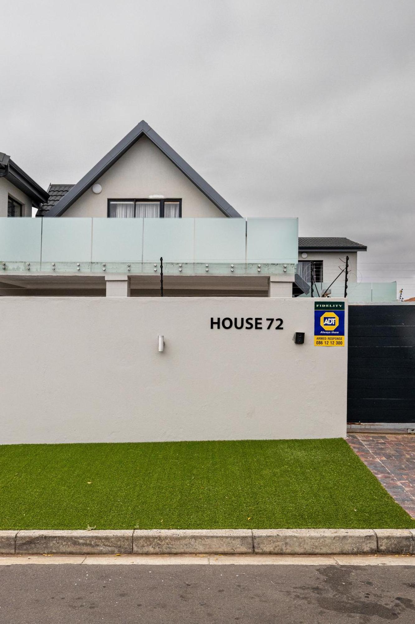 Guest house House 72